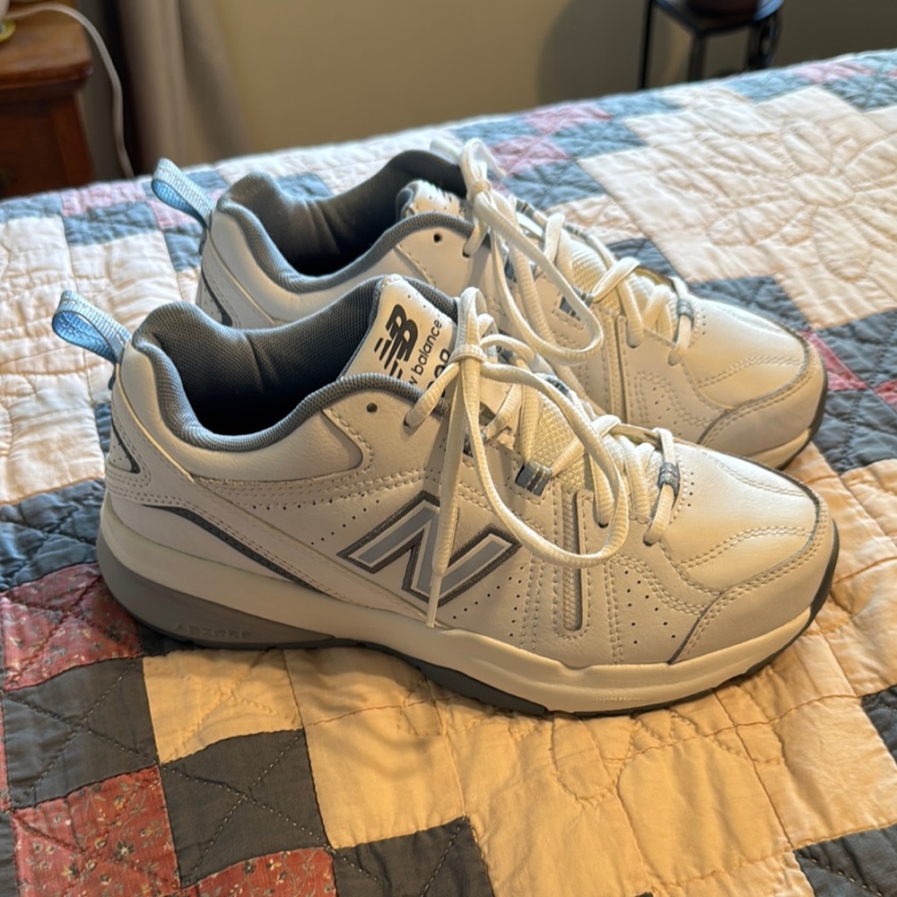 New Balance 608 8.5D